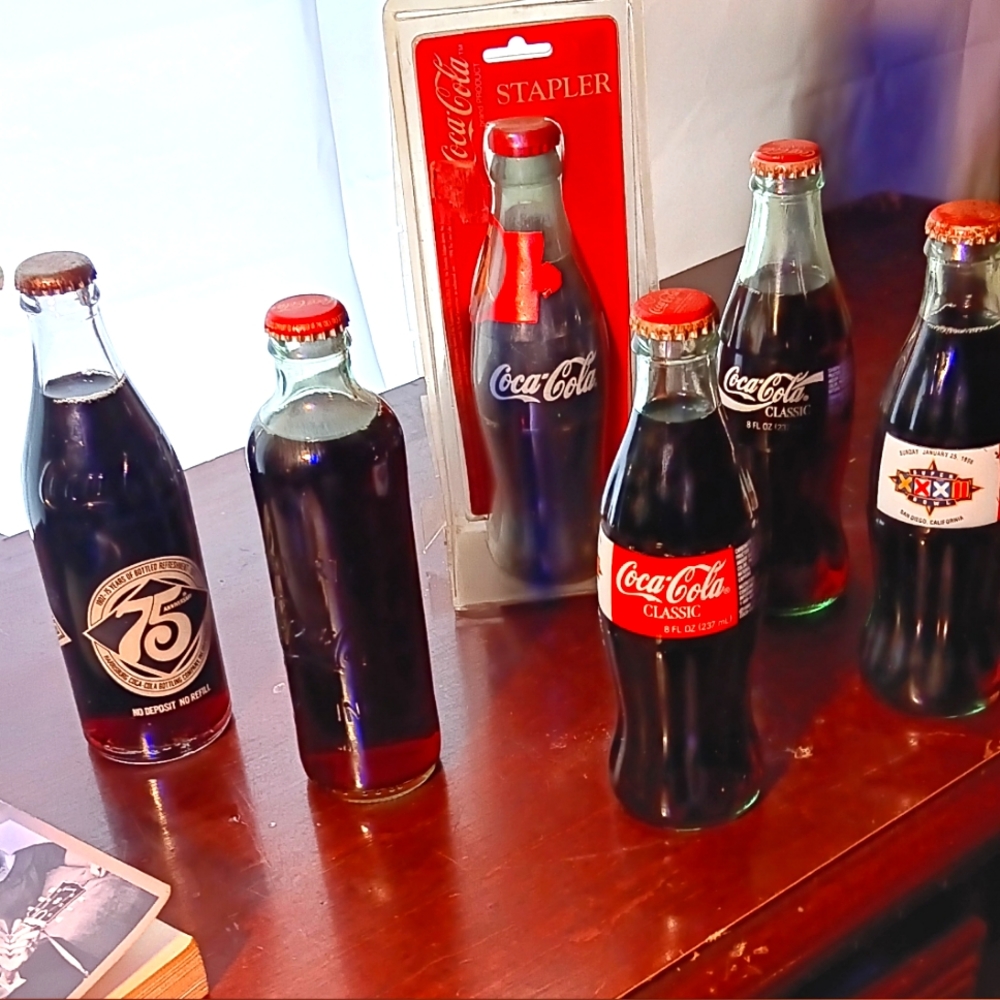 Bundle of Coca-Cola memorabilia